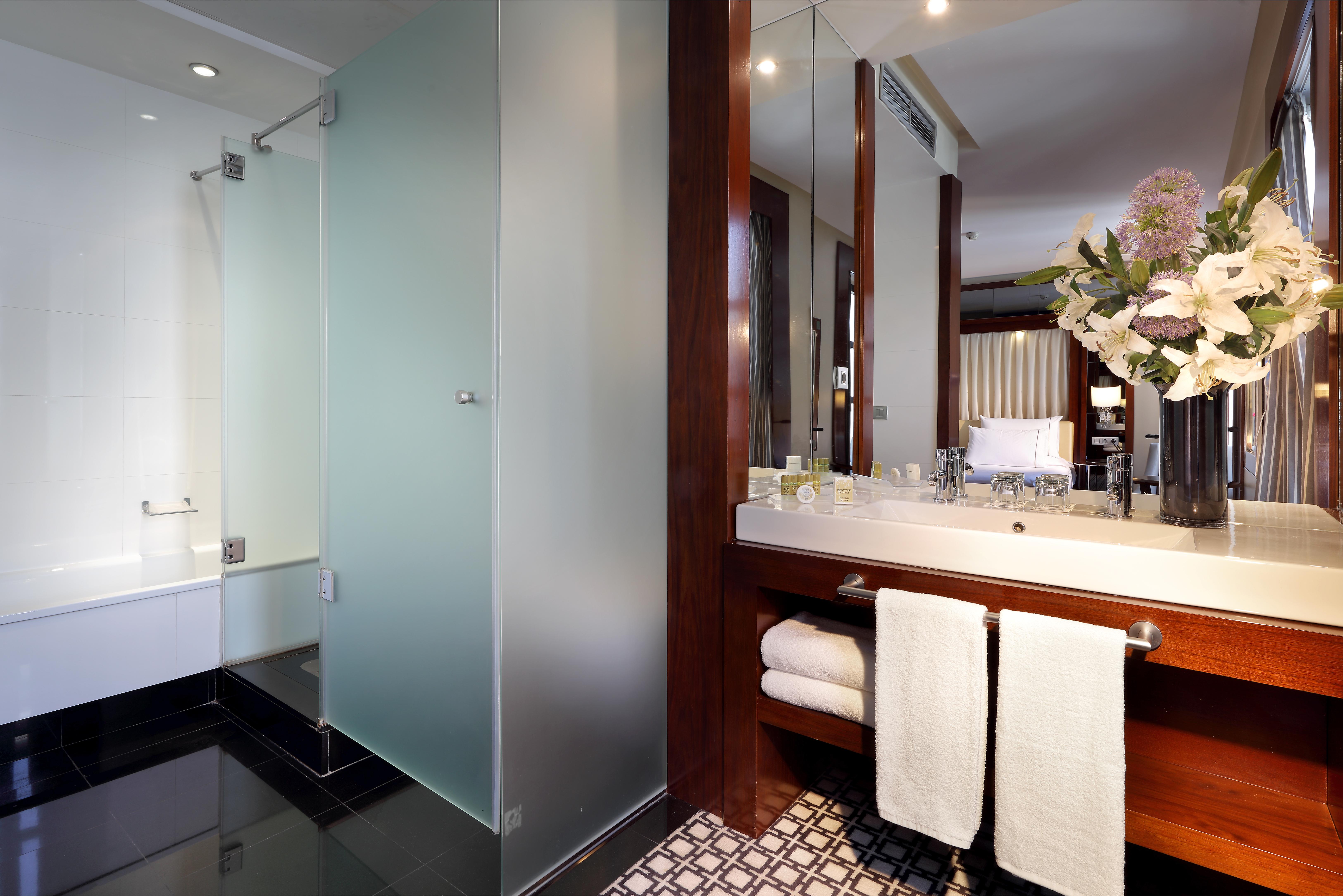 Hotel Eurostars Gran Via Granada Exteriér fotografie Bathroom
